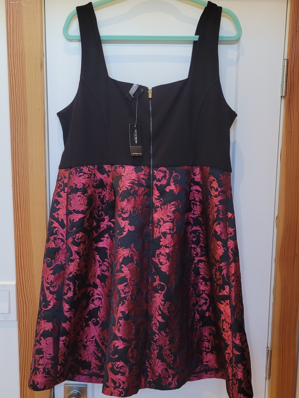 NWT-Fit And Flare Michel Studio Black & Fuchsia Floral Brocade Dress - Picture 2 of 5